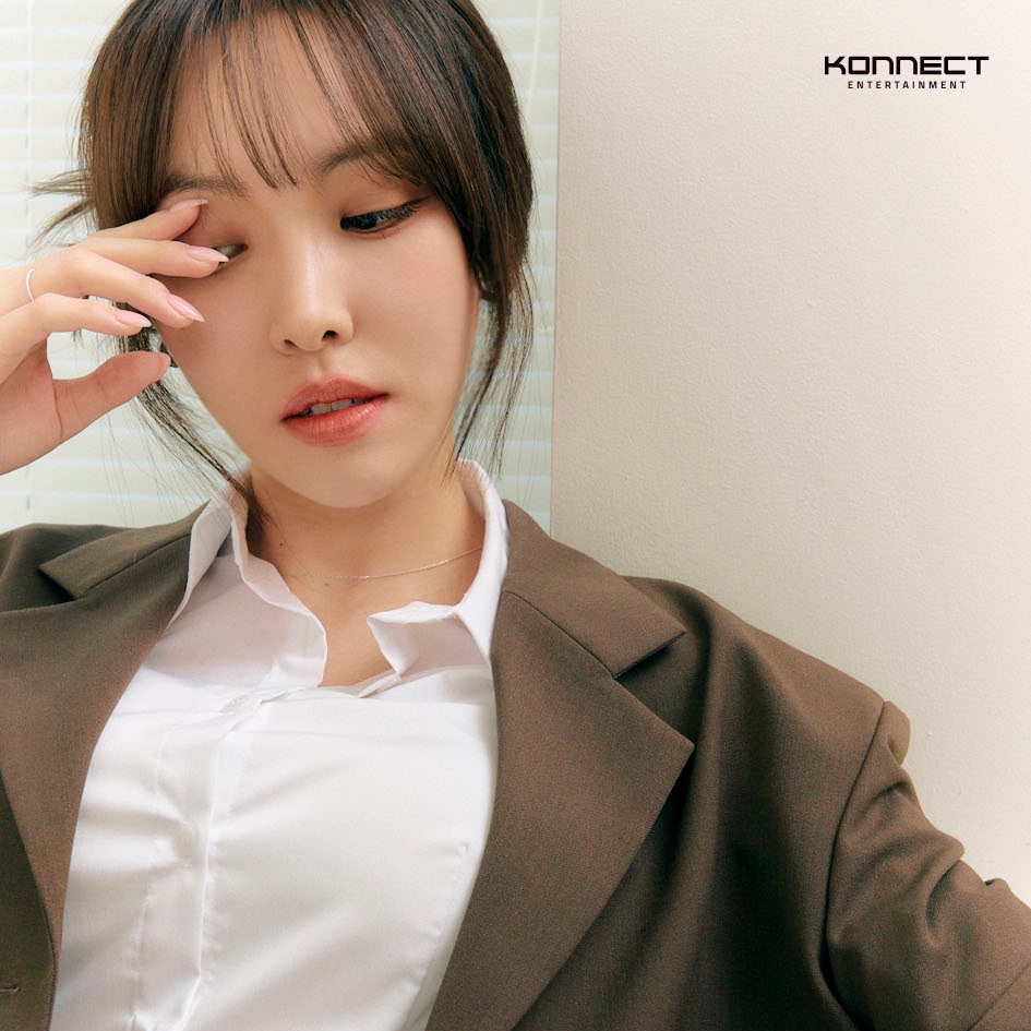 2024 SEASON'S GREETINGS "Fragrance of 2024 from YUJU"